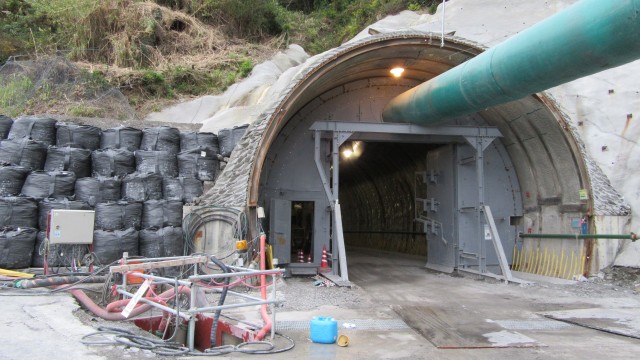 トンネル現場