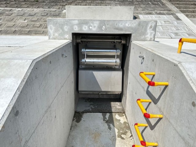 ユニット式フラップゲート完成（ゲート部）.jpg