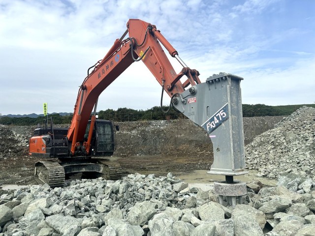 ④ パカット君による破砕(小割)