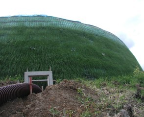 施工事例（緑化補強土壁）写真