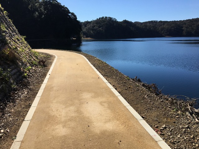 御池　自然遊歩道